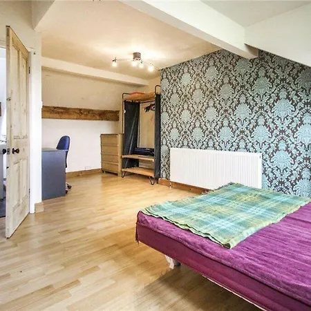 3br Riverside Retreat With Terrace In North Yorkshire Holiday home Cononley